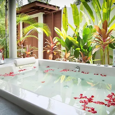 Golf View Villa With Jacuzzi- By Appartali Bouskoura Exterior photo