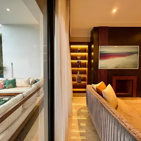 Golf View Villa With Jacuzzi- By Appartali Bouskoura Exterior photo