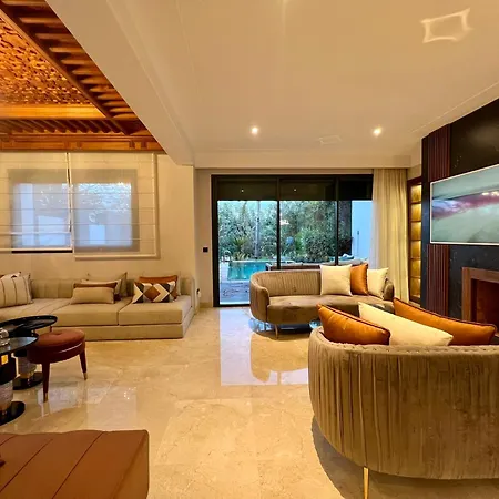 Golf View Villa With Jacuzzi- By Appartali Bouskoura Exterior photo